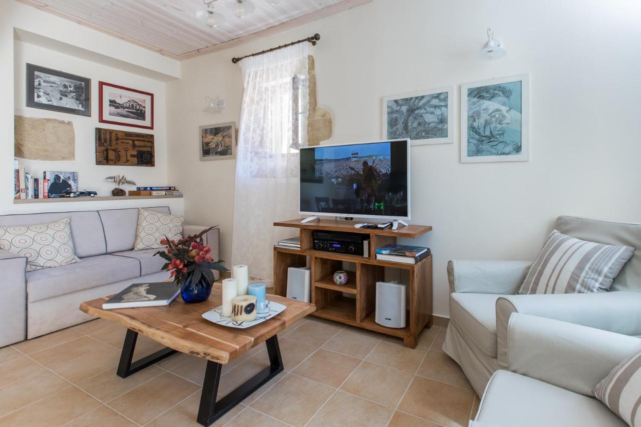 Villa Theta Dhrapaniás 外观 照片